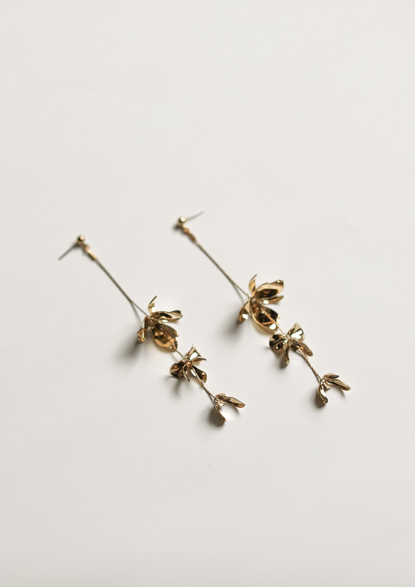 【新】【A.B. ELLIE】 Full - Magnolia Strand Earrings