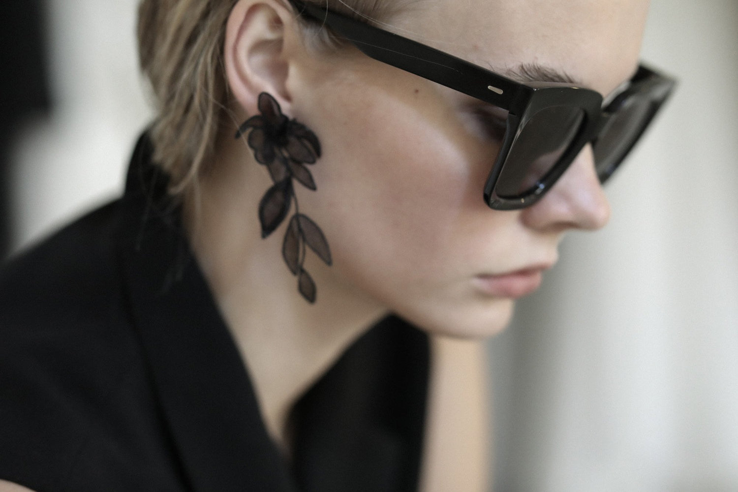 【新】【A.B. ELLIE】 Moody Mini Charlee Tier Earrings