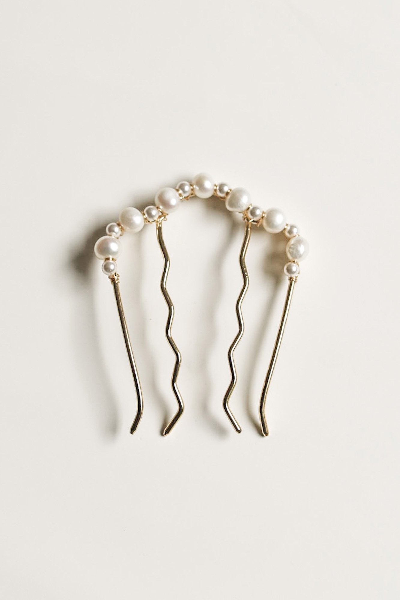 【新】【A.B. ELLIE】 Paloma Freshwater Pearl Comb