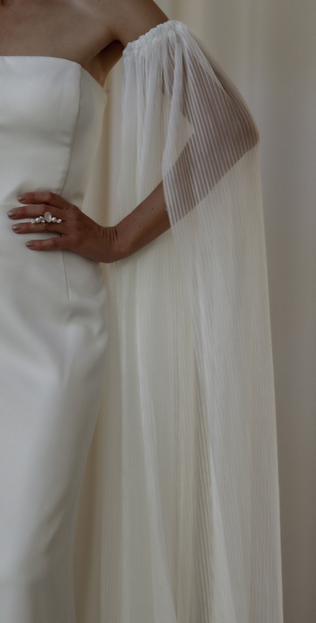 【新】【A.B. ELLIE】 Pleated Column Sleeves