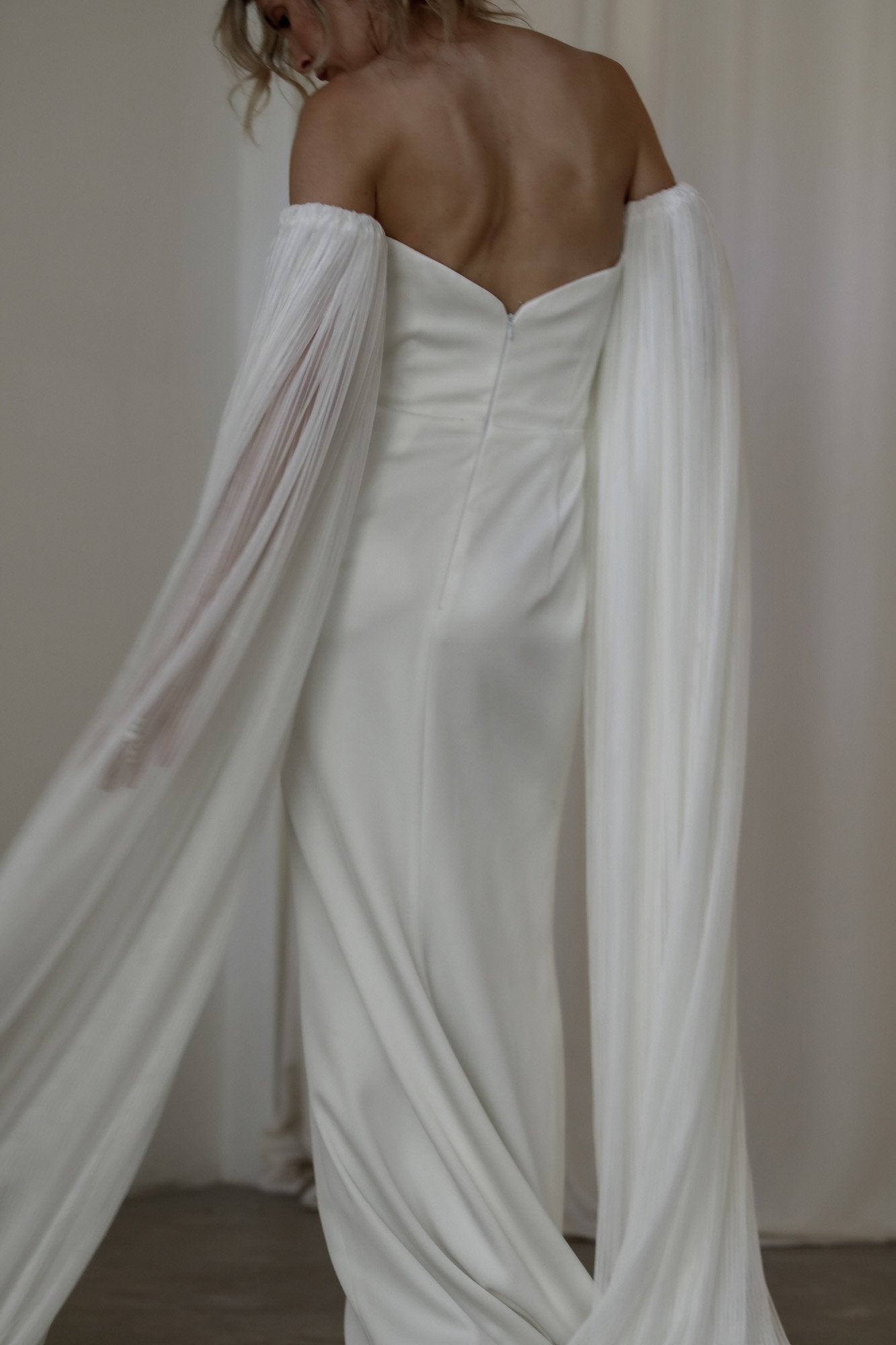 【新】【A.B. ELLIE】 Pleated Column Sleeves