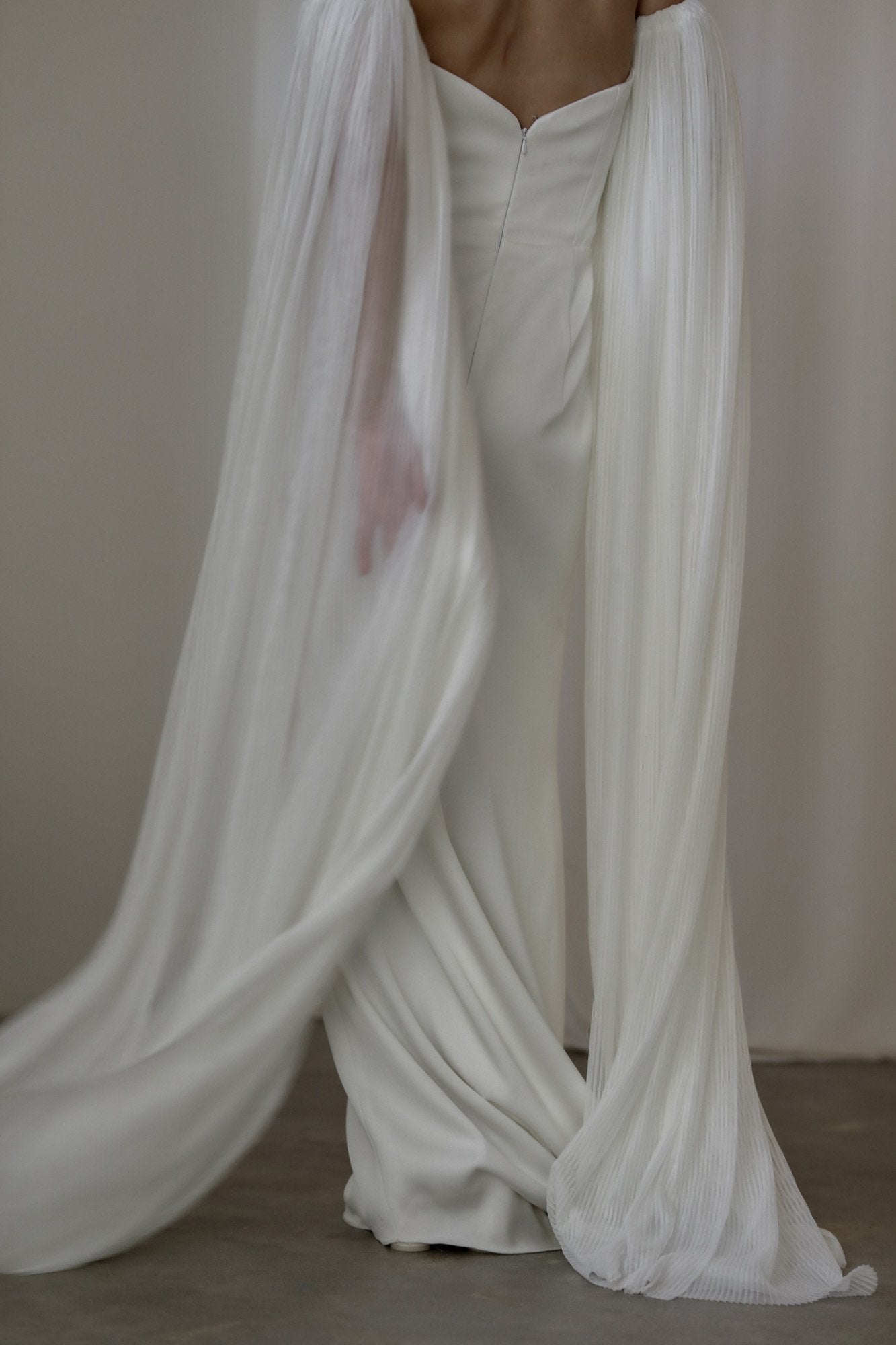 【新】【A.B. ELLIE】 Pleated Column Sleeves