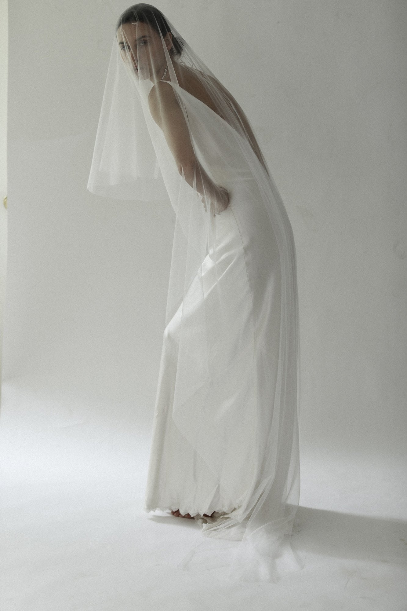 【新】【A.B. ELLIE】 Raw Edge Veil