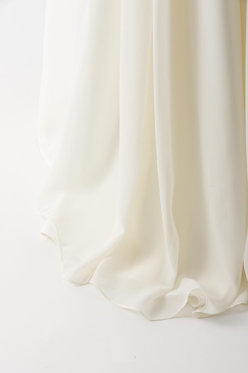 【50%OFF】SL011 ウエディングドレス サイズ0