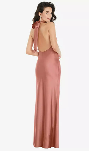 ホルターネック ロングドレス | 全14色展開 ‐ Style 8223（バック）