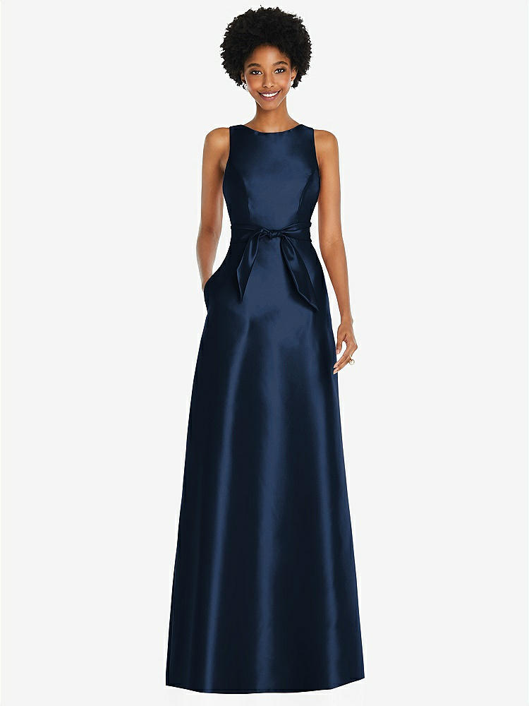 【STYLE: D825】宝石ネック Vバック マキシ丈ドレス - ミッドナイトネイビー 背面