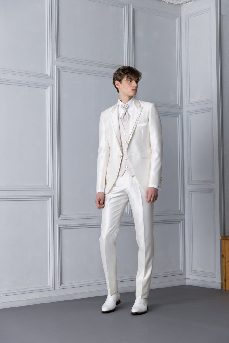 20420 TUXEDO