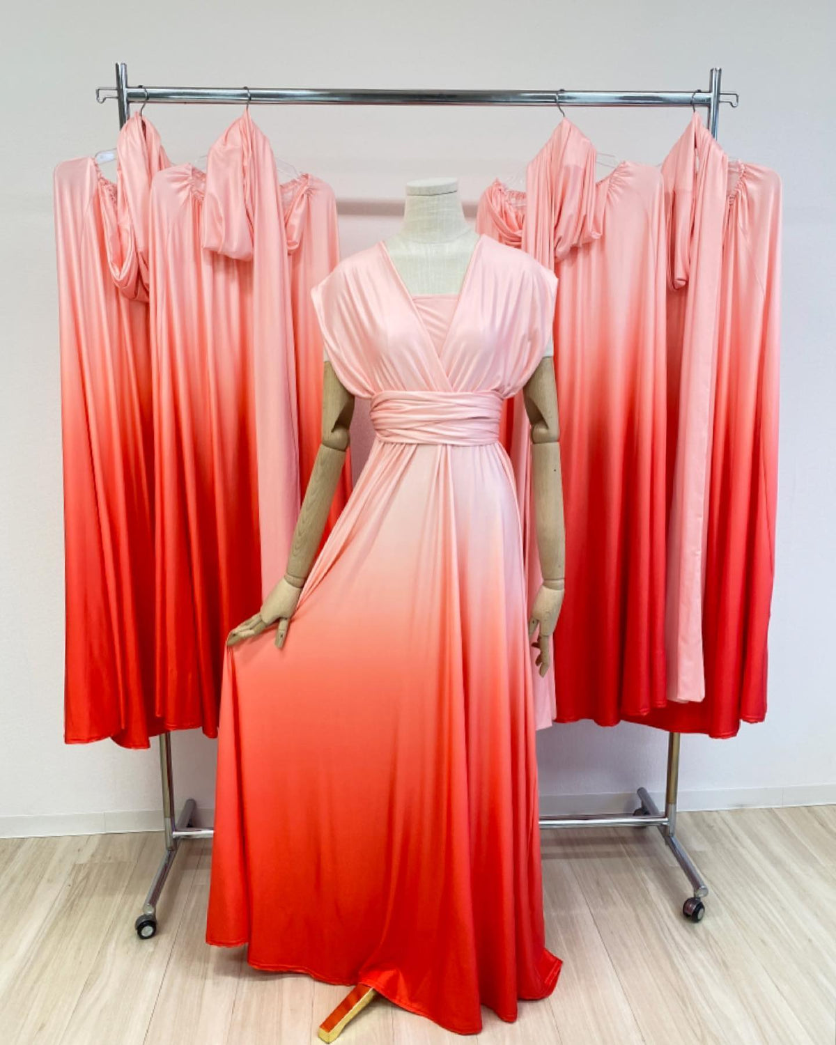 [Cherry] TW003 Gradient Twist &amp; Wrap Dress [Same-day shipping] 