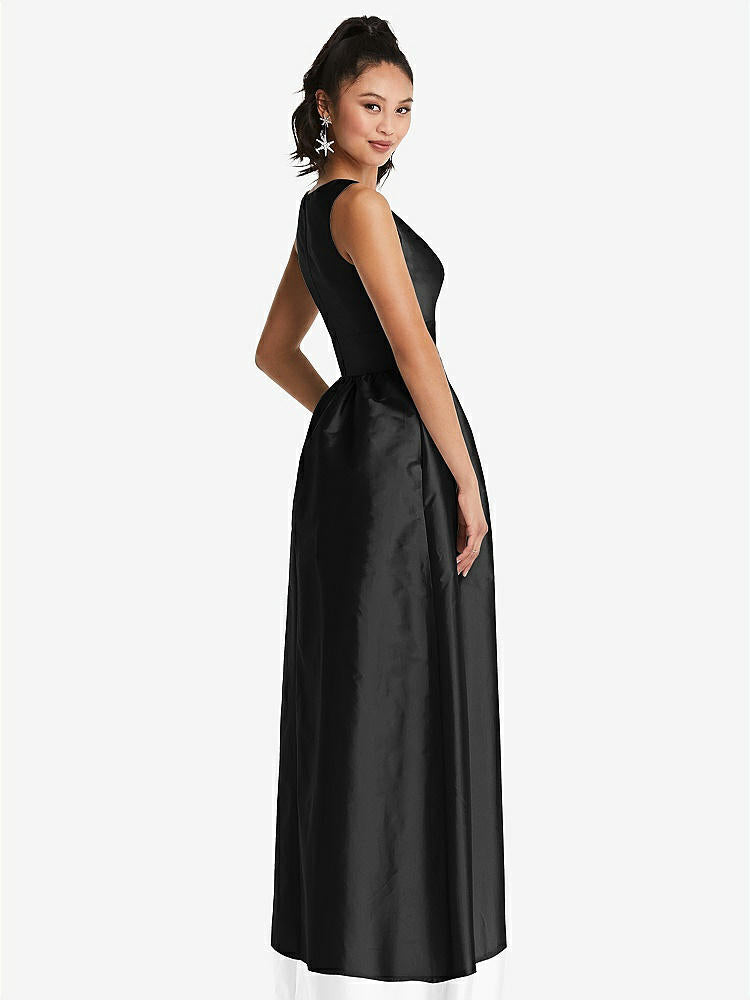 【STYLE: TH072】Plunging Neckline Maxi Dress with Pockets【COLOR: Black】