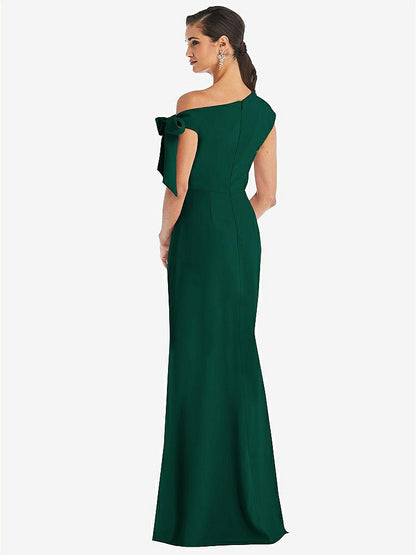 【STYLE: 3073】Off-the-Shoulder Tie Detail Trumpet Gown with Front Slit【COLOR: Hunter Green】