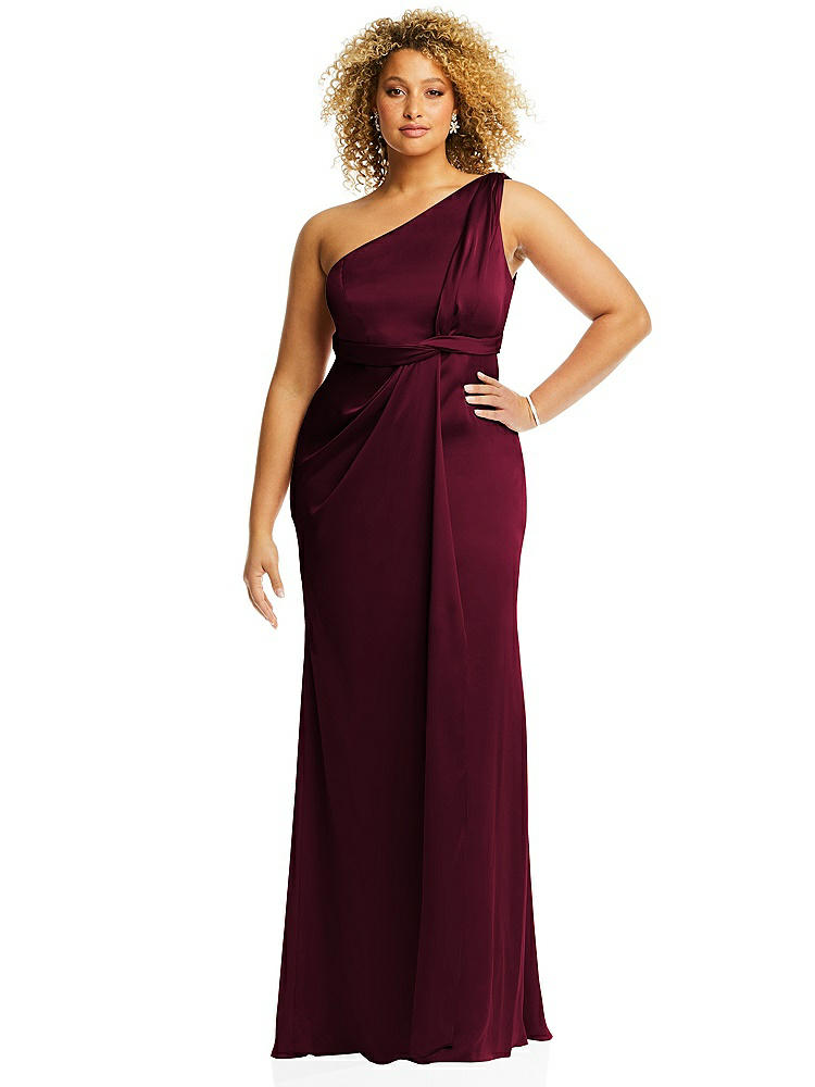 【NEW】【STYLE: 3111】ワンショルダー ドレープ ひねり 帝国 ウエスト トランペット ガウン【COLOR: Cabernet】【SIZE: 00-30W】