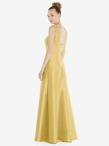 【STYLE: D826】Sleeveless Square-Neck Princess Line Gown with Pockets【COLOR: Maize】