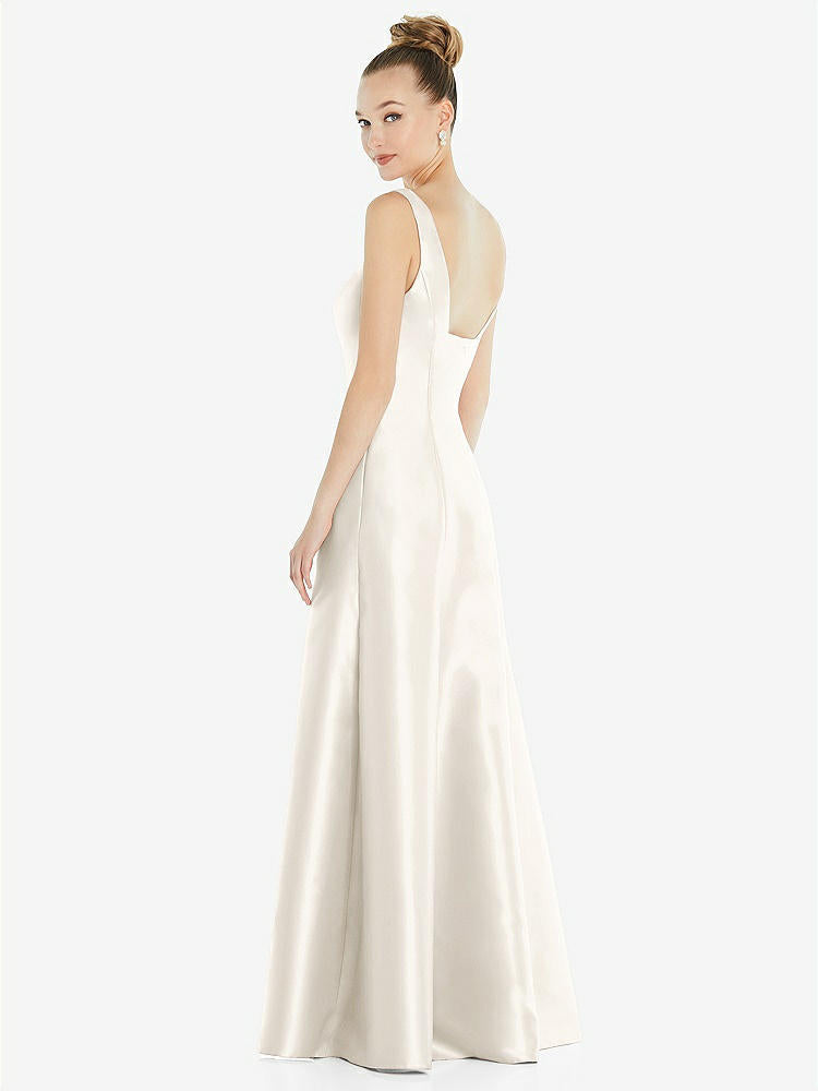 【STYLE: D826】Sleeveless Square-Neck Princess Line Gown with Pockets【COLOR: Ivory】