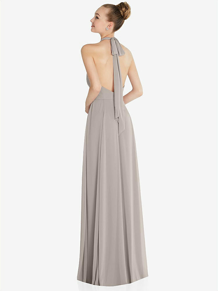 【NEW】【STYLE: 6865】ホルター バックレス マキシ ドレス クリスタル ボタン フリル プラケット【COLOR: Taupe】【SIZE: 00-30W】