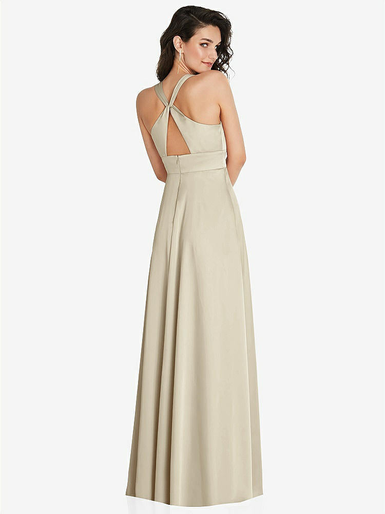 【NEW】【STYLE: 6863】Shirred 肩 Criss Cross Back Maxi ドレス 前面 スリット【COLOR: Champagne】【SIZE: 00-30W】
