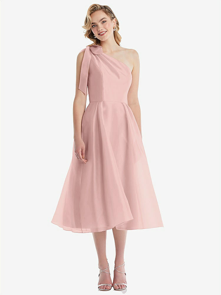 【NEW】【STYLE: D835】スカーフタイ ワンショーダー オルガンディ MIDI ドレス 【COLOR: Rose - PANTONE Rose Quartz】【SIZE: 00-30W】