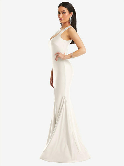 【STYLE: CS113】Square Neck Stretch Satin Mermaid Dress with Slight Train【COLOR: Ivory】