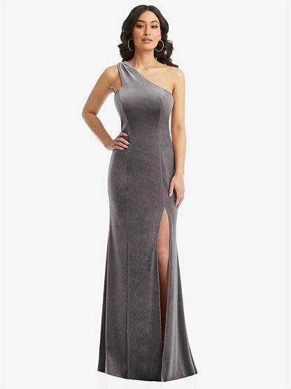 【NEW】【STYLE: 6867】ワンショルダー ベルベット トランペット ガウン 前面 スリット【COLOR: Caviar Gray】【SIZE: 00-30W】