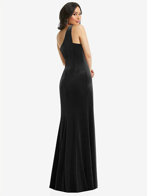 【STYLE: 6867】One-Shoulder Velvet Trumpet Gown with Front Slit【COLOR: Black】