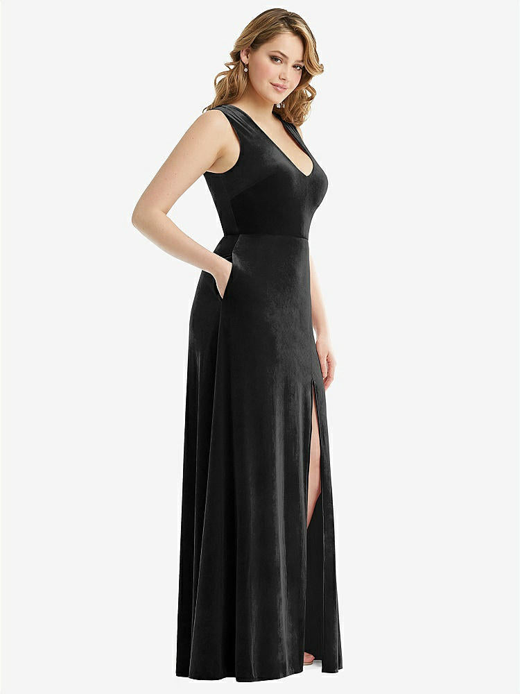 【STYLE: 6871】Deep V-Neck Sleeveless Velvet Maxi Dress with Pockets【COLOR: Black】
