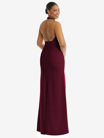 【NEW】【STYLE: TH110】プランジ 首 ホルター バックレス トランペット ガウン 前面 スリット【COLOR: Cabernet】【SIZE: 00-30W】