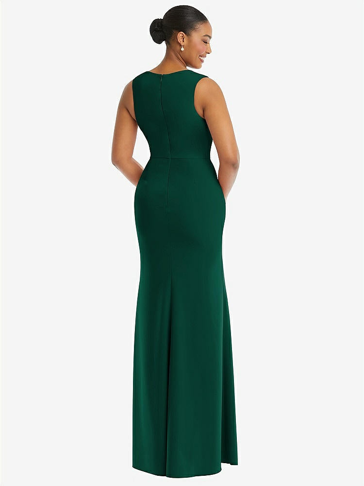 【NEW】【STYLE: TH111】ディープ Vネック 閉じた 背面 クレープ トランペット ガウン 前面 スリット【COLOR: Hunter Green】【SIZE: 00-30W】