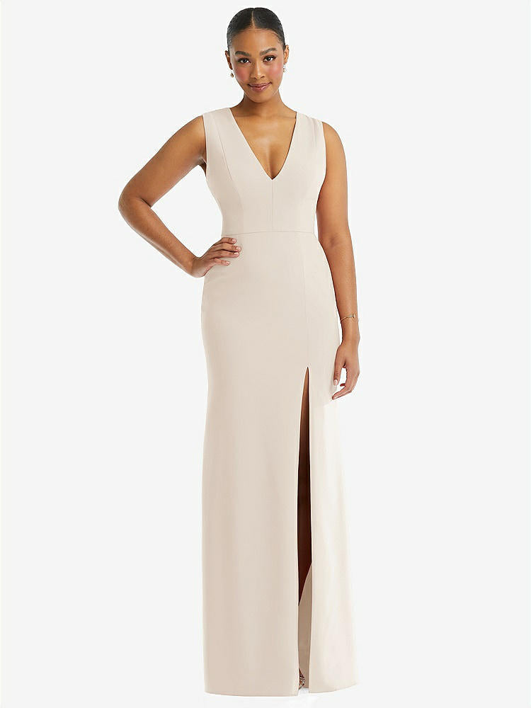 【NEW】【STYLE: TH111】ディープ Vネック 閉じた 背面 クレープ トランペット ガウン 前面 スリット【COLOR: Oat】【SIZE: 00-30W】