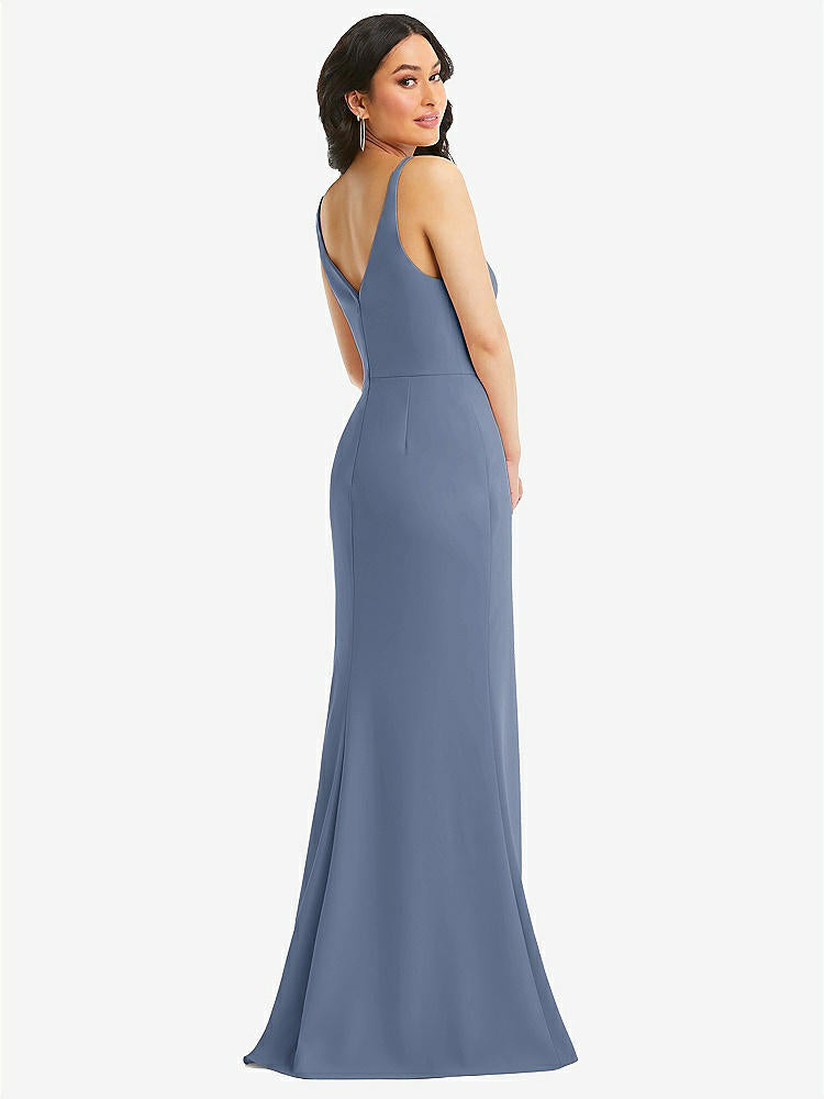 【NEW】【STYLE: TH112】スキニー ストラップ 深い Vネック クレープ トランペット ガウン フロント スリット【COLOR: Larkspur Blue】【SIZE: 00-30W】