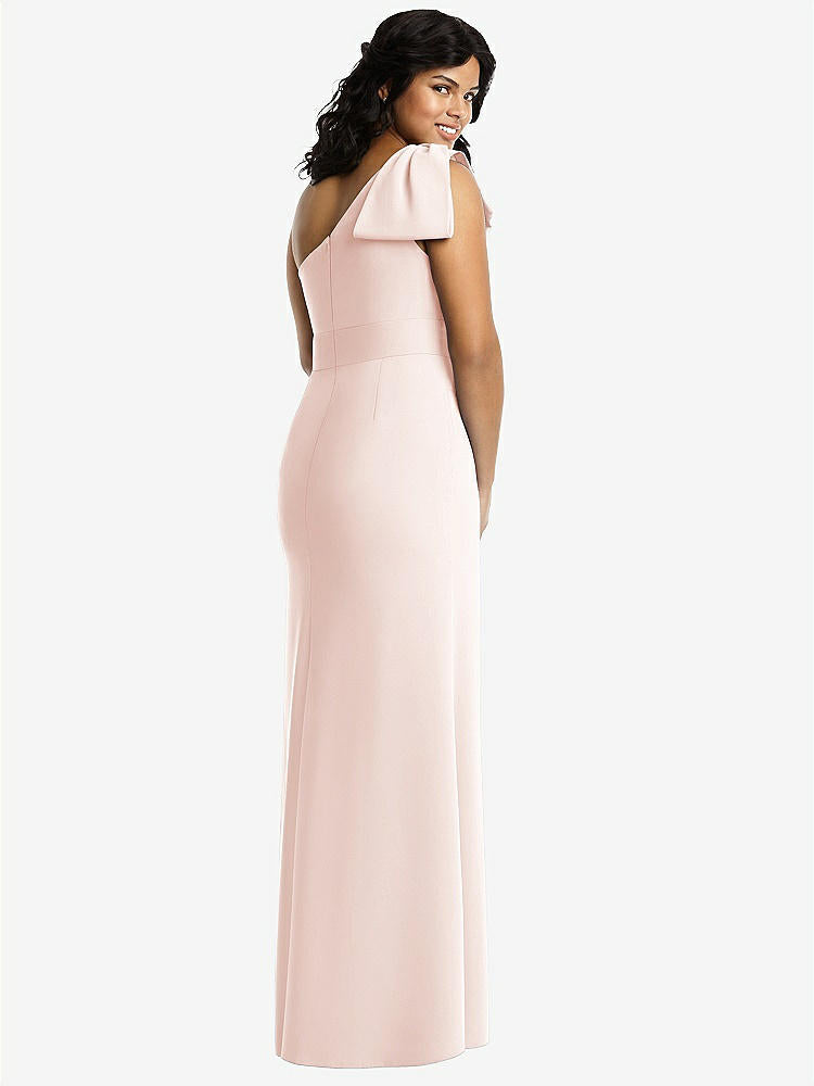 【NEW】【STYLE: 6769】弓 ワンショルダー トランペット ガウン【COLOR: Blush】【SIZE: 00-30W】