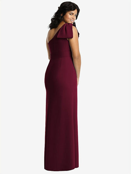 【NEW】【STYLE: 6769】弓 ワンショルダー トランペット ガウン【COLOR: Cabernet】【SIZE: 00-30W】