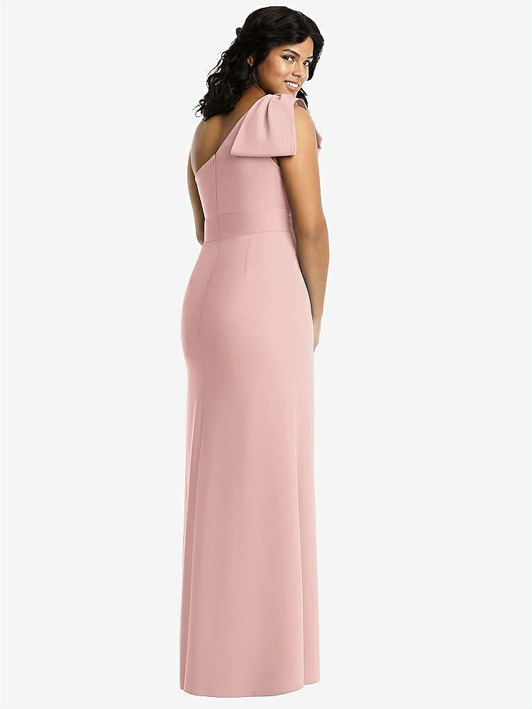 【NEW】【STYLE: 6769】弓 ワンショルダー トランペット ガウン【COLOR: Rose - PANTONE Rose Quartz】【SIZE: 00-30W】