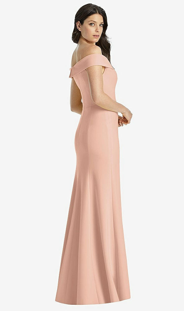 【NEW】【STYLE: 3038】オフショルダー ノッチ トランペット ガウン 前面 スリット【COLOR: Pale Peach】【SIZE: 00-30W】
