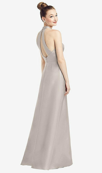 【NEW】【STYLE: D772】ハイネック カットアウト サテン ドレス ポケット付き【COLOR: Taupe】【SIZE: 00-30W】