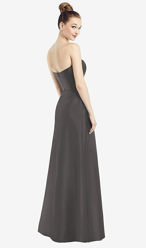 【NEW】【STYLE: D774】ストラップレス ノッチ サテン ガウン ポケット付き【COLOR: Caviar Gray】【SIZE: 00-30W】
