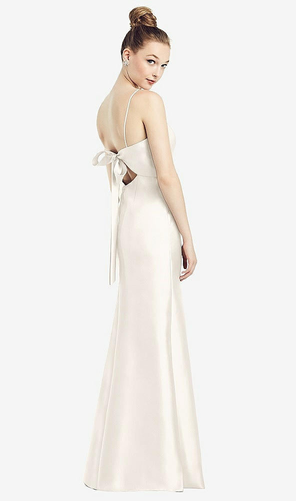 【STYLE: D780】Open-Back Bow Tie Satin Trumpet Gown【COLOR: Ivory】