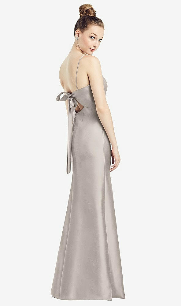 【STYLE: D780】Open-Back Bow Tie Satin Trumpet Gown【COLOR: Taupe】