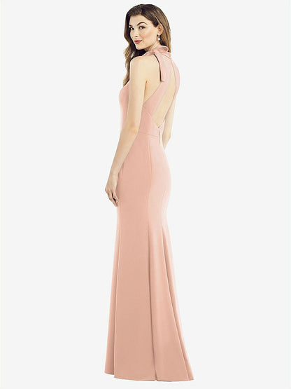 【NEW】【STYLE: 6827】ボウネック オープンバック トランペット ガウン【COLOR: Pale Peach】【SIZE: 00-30W】