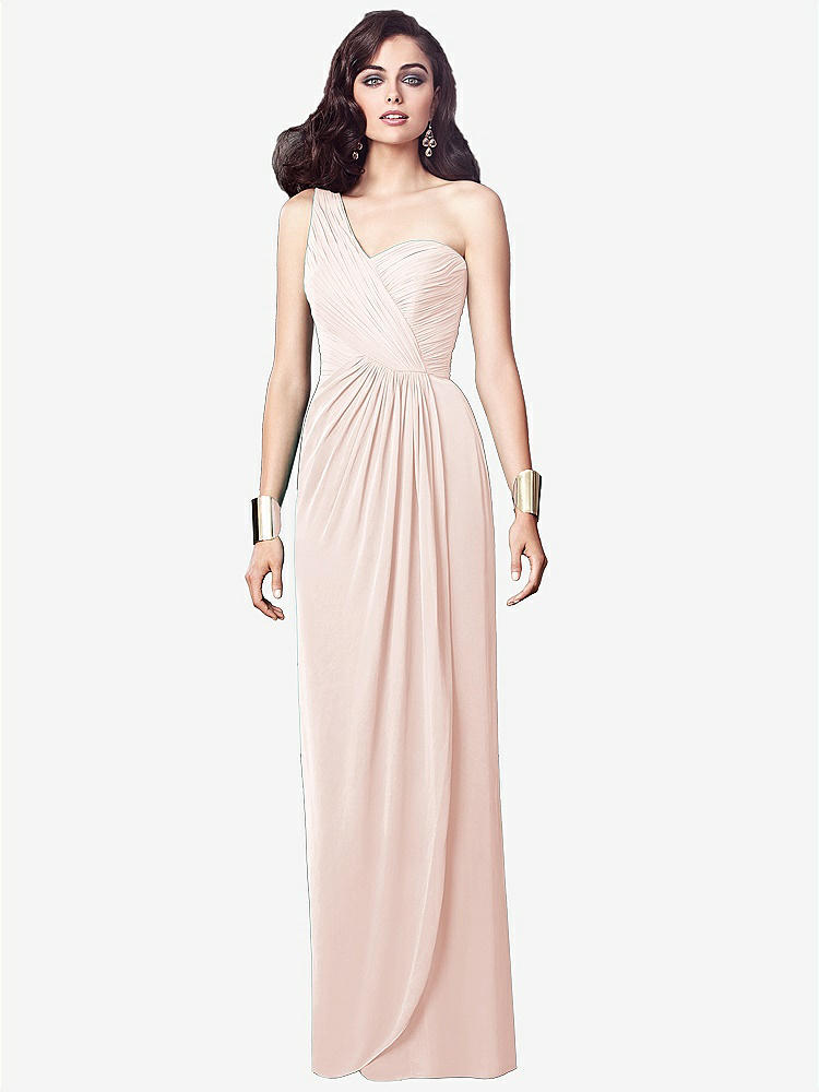【NEW】【STYLE: TH027】ワンショルダー ドレープ マキシ ドレス 前面 スリット  -  aeroryn【COLOR: Blush】【SIZE: 00-30W】