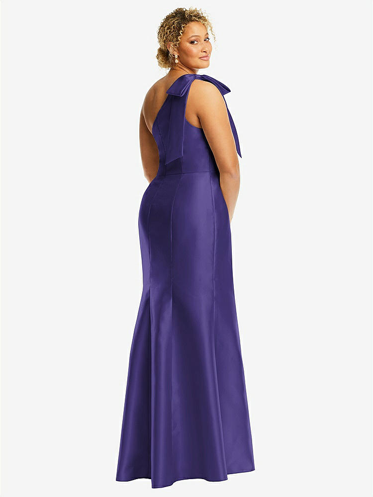 【NEW】【STYLE: D794】弓 ワンショルダー サテン トランペット ガウン【COLOR: Grape】【SIZE: 00-30W】