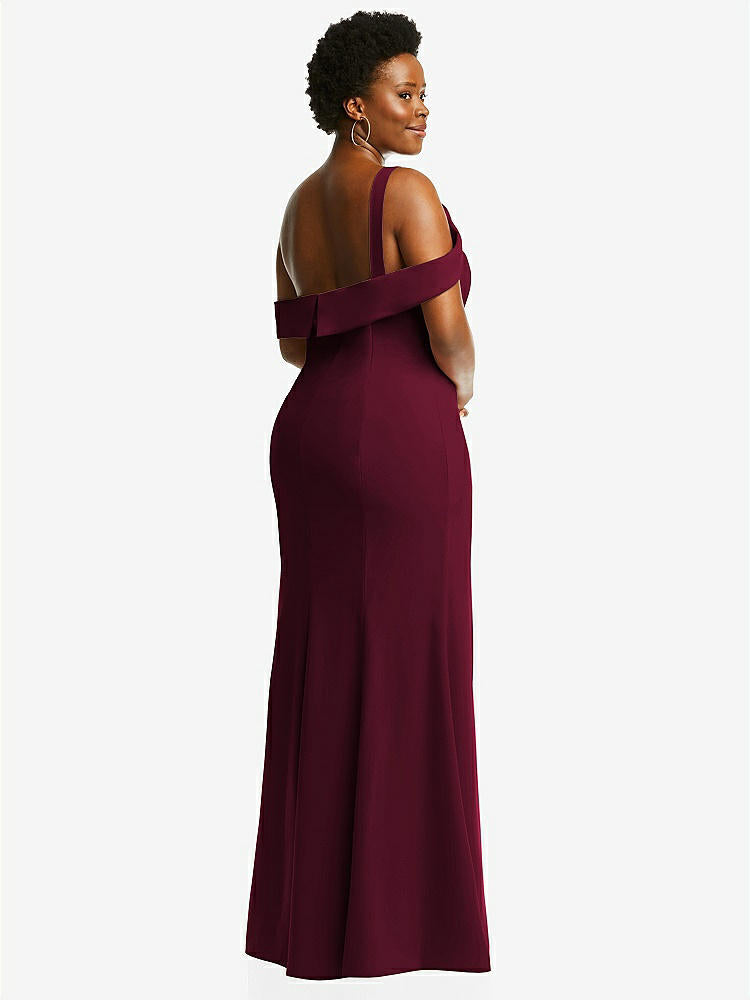 【NEW】【STYLE: 6847】ワンショルダー ドレープ カフ マキシ ドレス 前面 スリット【COLOR: Cabernet】【SIZE: 00-30W】