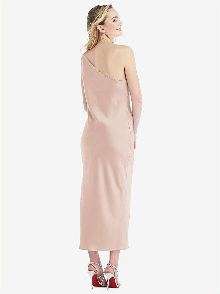【NEW】【STYLE: 8202】ワンショルダー 非対称 MIDI スリップ ドレス【COLOR: Cameo】【SIZE: 00-30W】