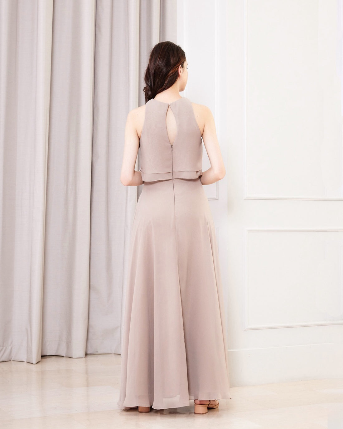 NV1017 Sleeveless long dress