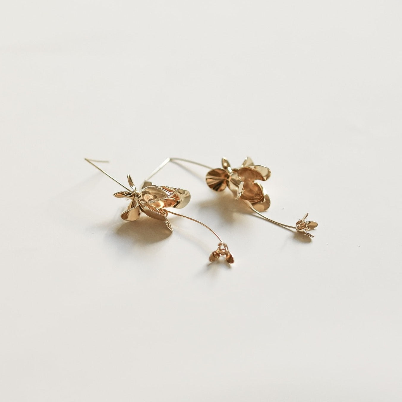 Earrings in stock, same day shipping available [AB ELLIE] Earrings &amp;amp; Earrings MINI MAGNOLIA STEM DROP