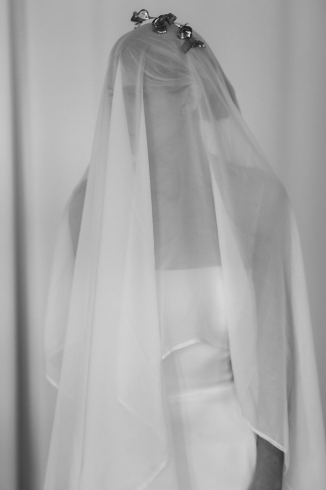 【新】【A.B. ELLIE】 Silk Chiffon Drop Veil