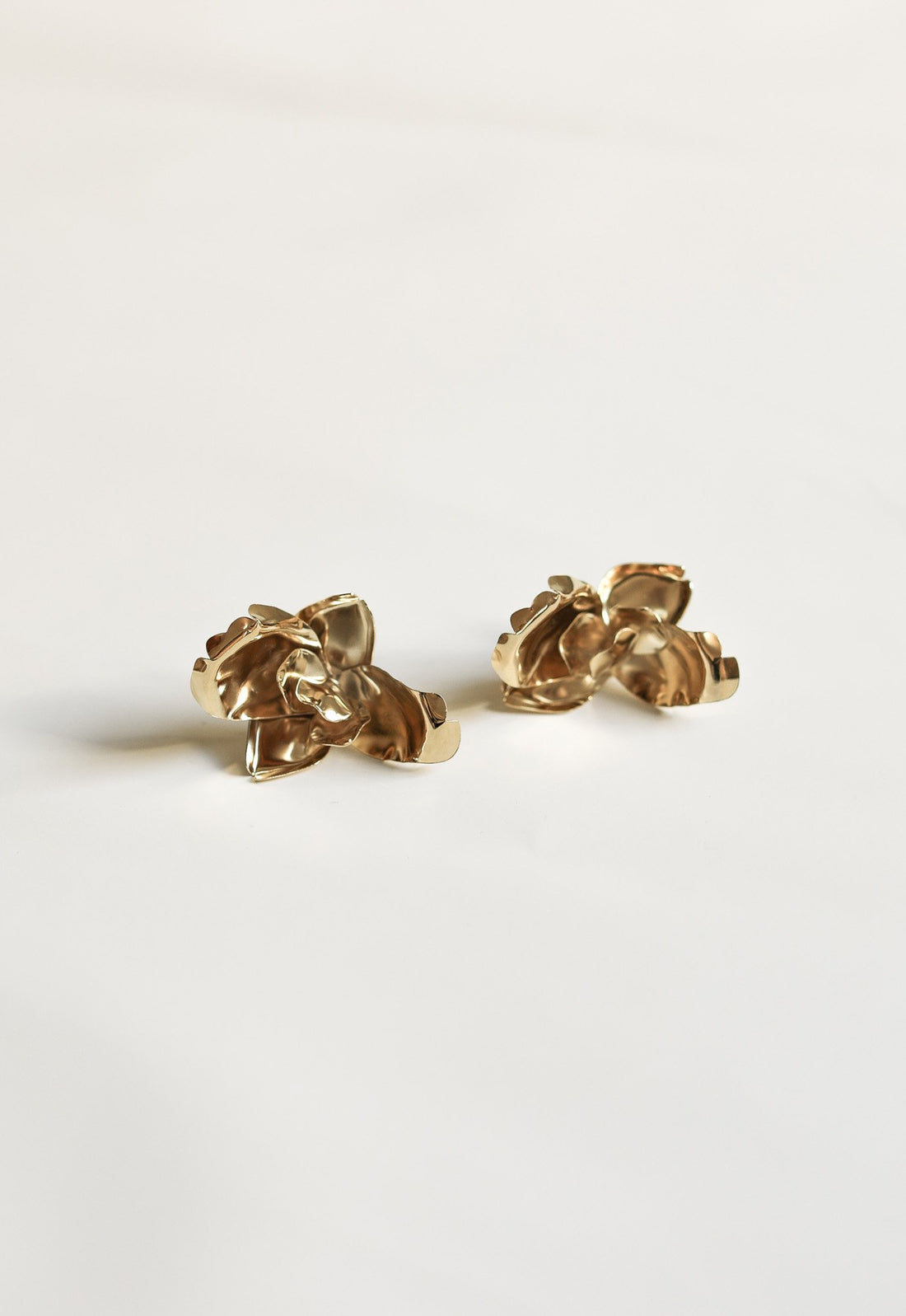 【新】【A.B. ELLIE】 Magnolia Statement Studs - Clip On