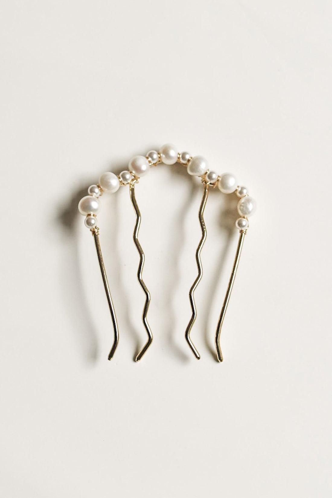 【新】【A.B. ELLIE】 Paloma Freshwater Pearl Comb