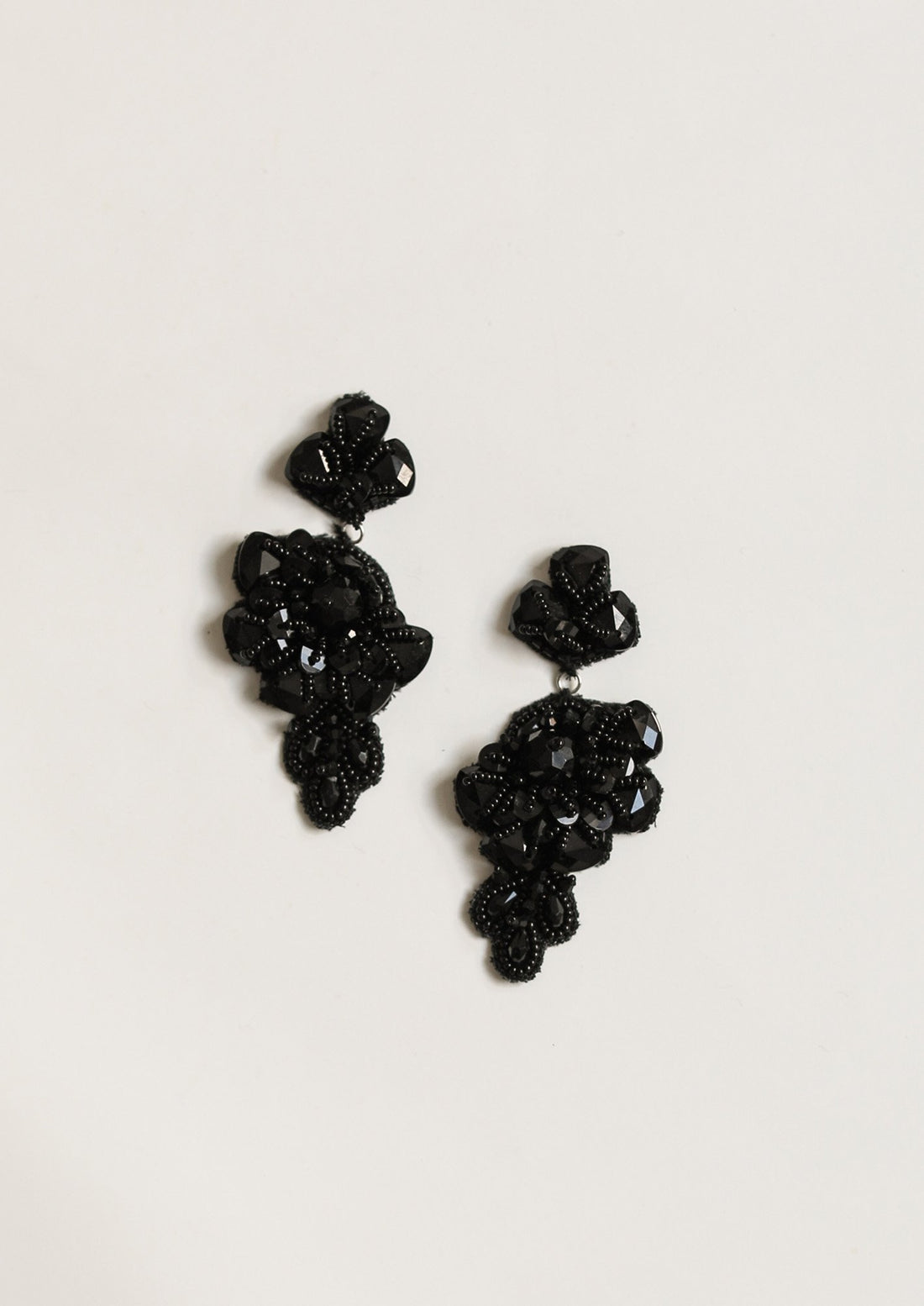 【新】【A.B. ELLIE】 Pouty Percy Earrings